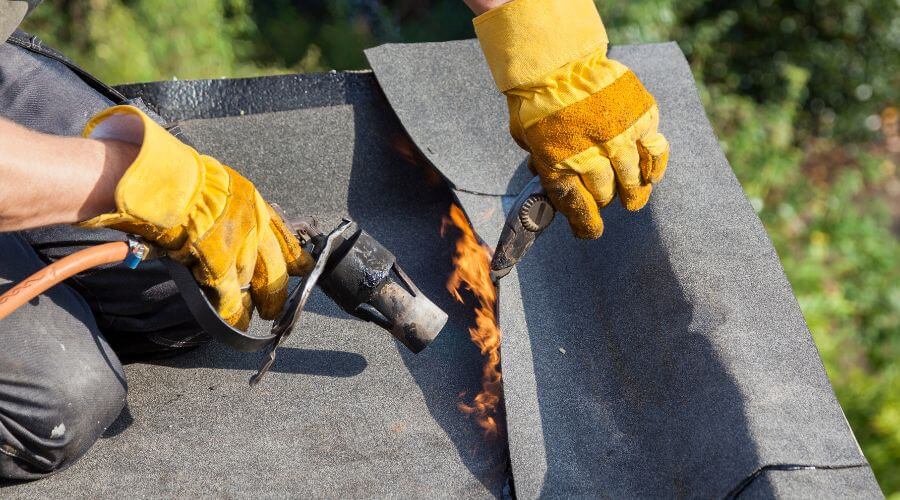 Professional gutter cleaning in Campbellsburg, KY